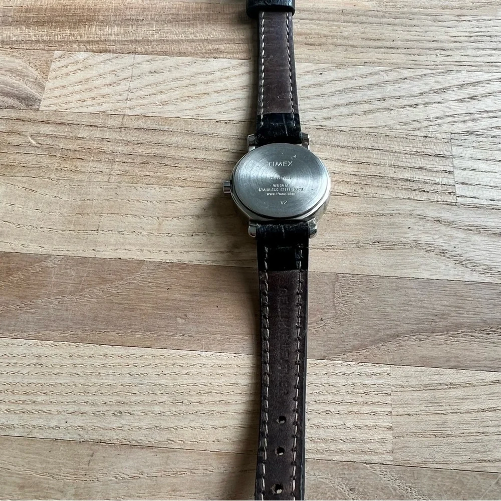 Timex ladies black leather dress watch NEW BATTERY